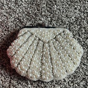 Seashell pearl bag